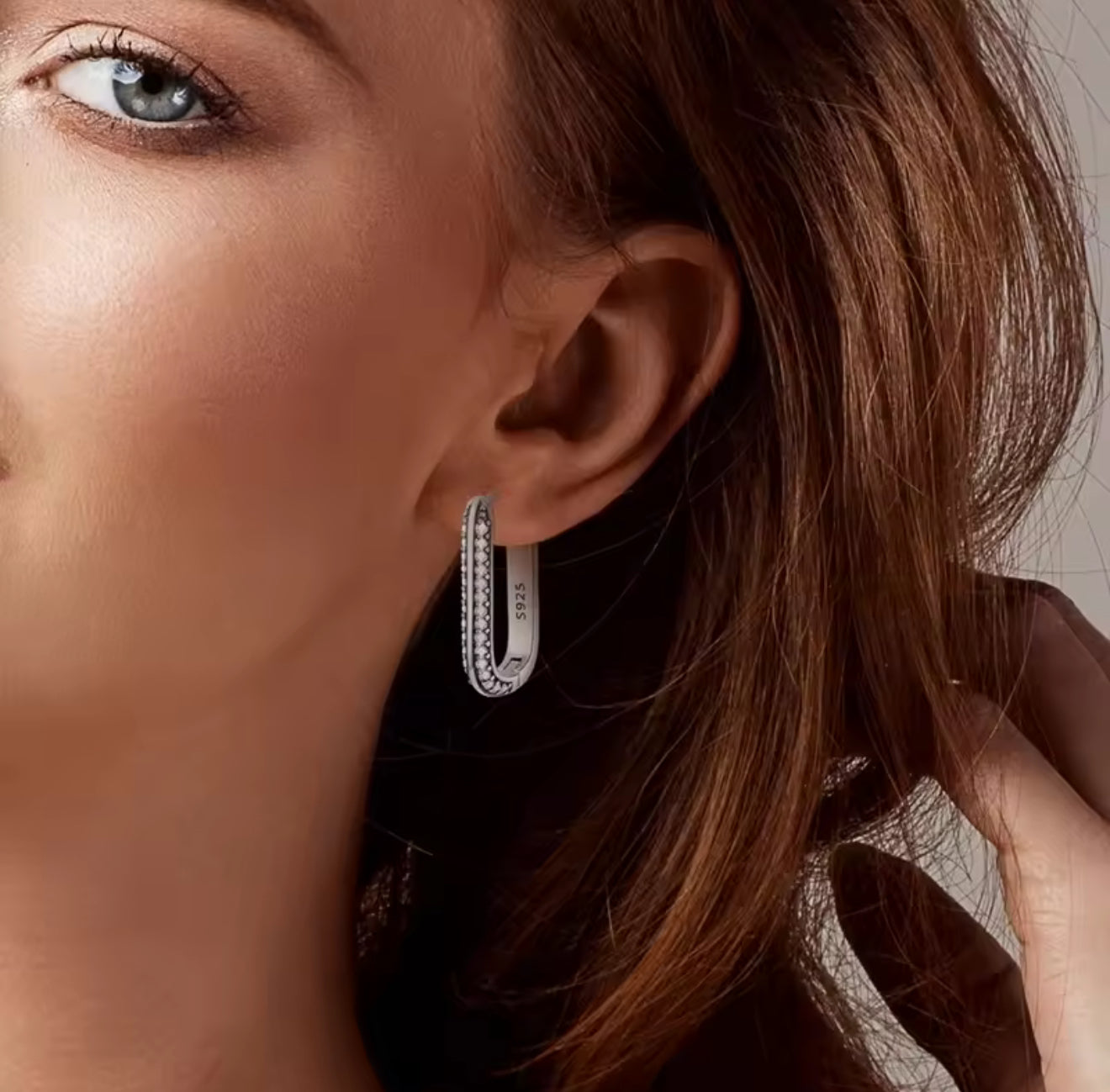 Emily Hoop 925 Sterling Sliver Earrings